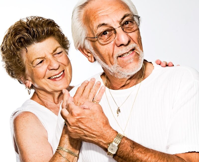 men's white crew-neck T-shirt